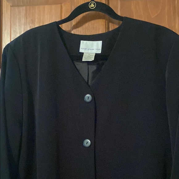 Susan Graver Black Button Front Tailored Blazer size xl - Picture 3 of 10